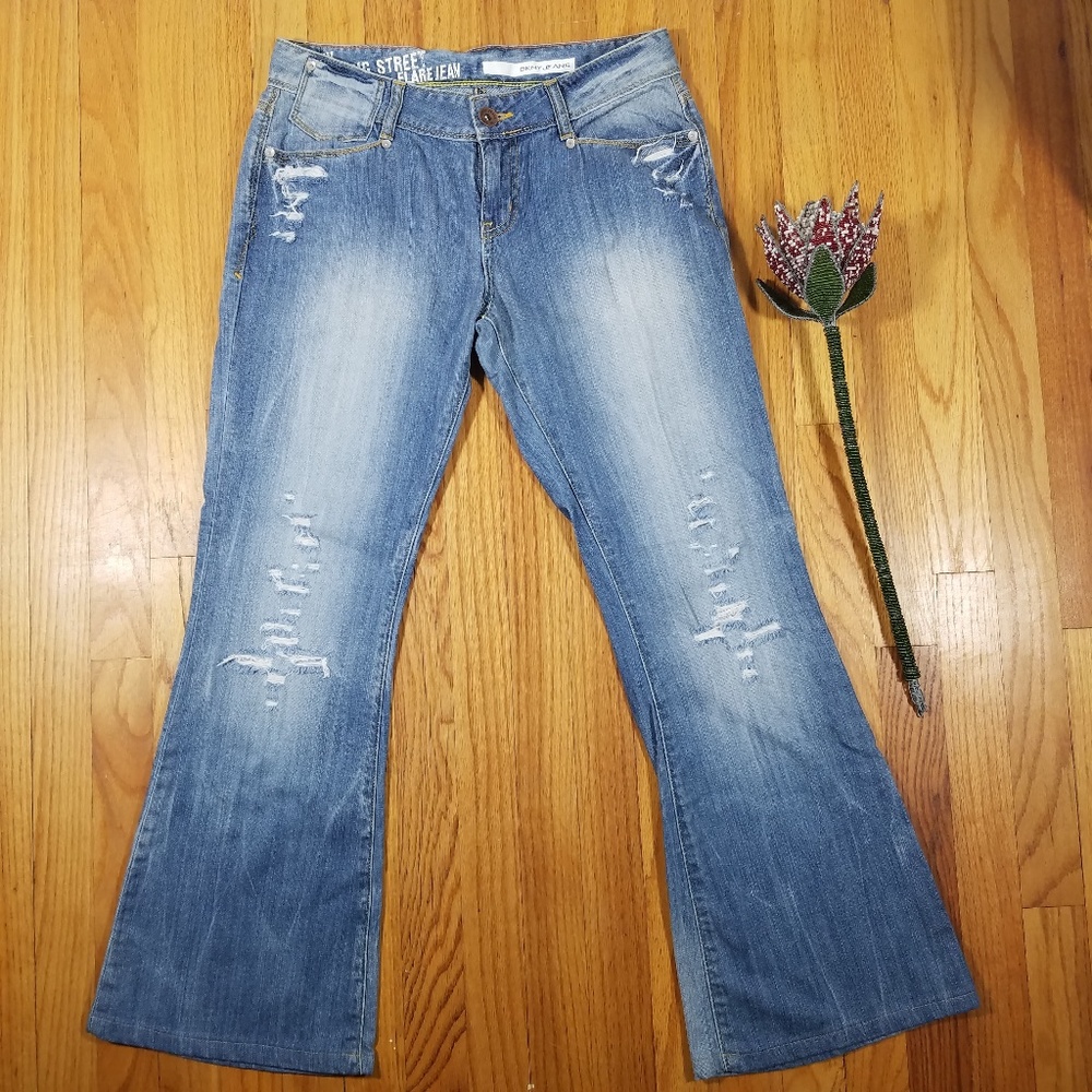 DKNY street flare distressed jeans Sz 29 blue